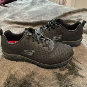 Sketcher Slip resistant Sneakers